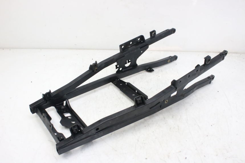 photo de HECKRAHMEN-SCHLEIFE TRIUMPH SPRINT ST 955 (1999 - 2001) - Technische Nahaufnahme