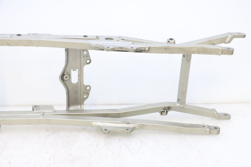 photo de HECKRAHMEN KAWASAKI ZX-6R ZX6R 600 (2000 - 2002) - Detailansicht des Bauteils