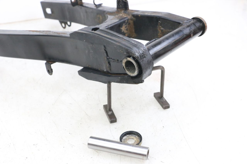 photo de Schwinge HYOSUNG GV AQUILA 125 (2000 - 2009) - Detailansicht des Bauteils