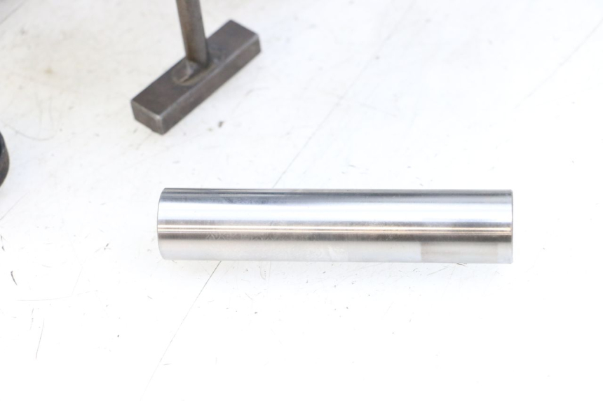 photo de Schwinge HYOSUNG GV AQUILA 125 (2000 - 2009) - Gesamtansicht des Produkts