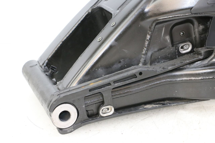 photo de SCHWINGE BMW S RR ABS S1000RR 1000 (2015 - 2018) - Detaillierte Sichtprüfung