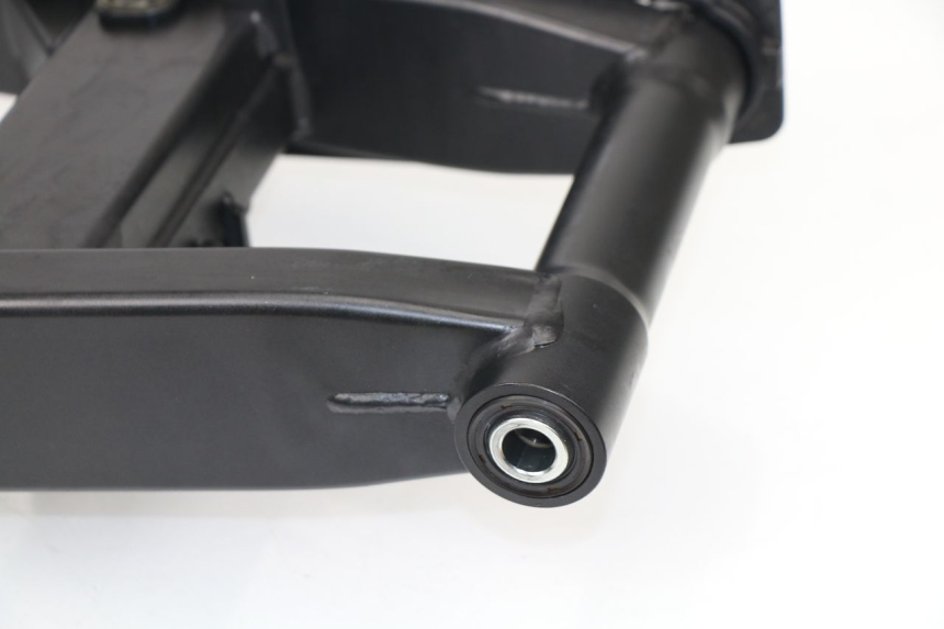 photo de SCHWINGE HONDA CB F CBF ABS 500 (2013 - 2015) - Details der Befestigungspunkte