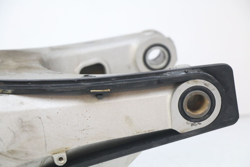 photo de SCHWINGE HONDA CB R 1000 (2018 - 2023) - Zoom auf Komponenten