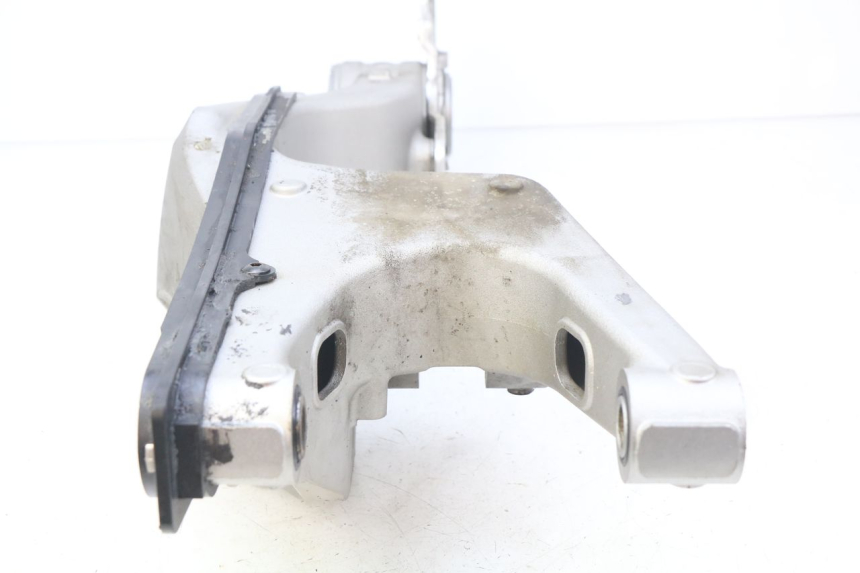 photo de SCHWINGE HONDA CB R 1000 (2018 - 2023) - Kennzeichnungen und Originalreferenzen