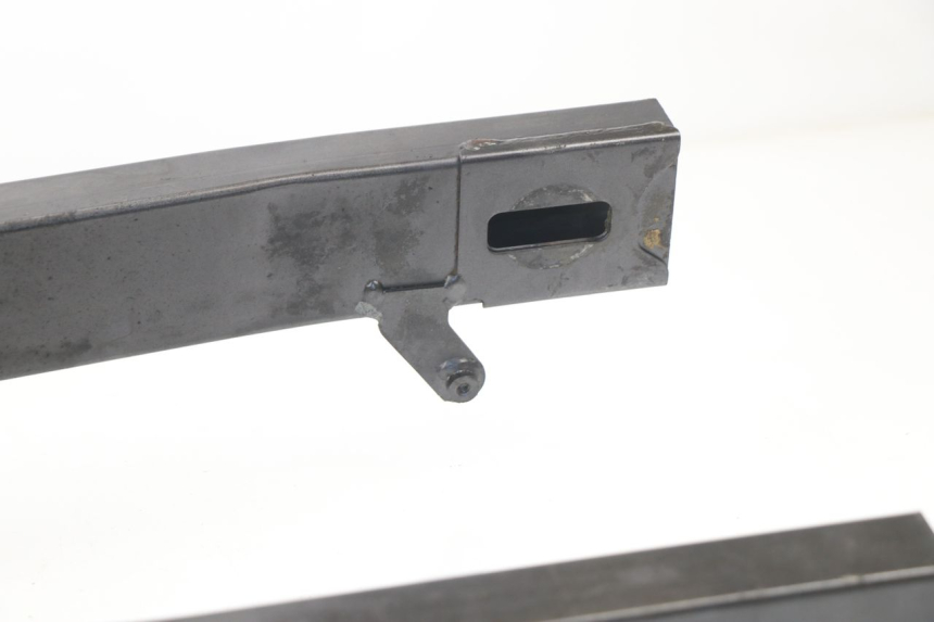 photo de SCHWINGE HONDA CBF 500 (2004 - 2007) - Charakteristische Merkmale