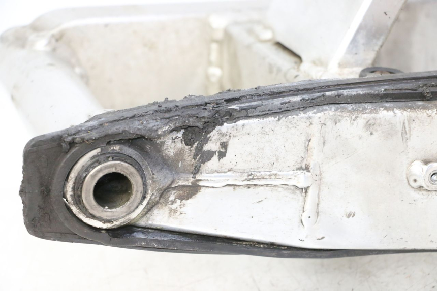 photo de SCHWINGE HONDA CBR RR FIREBLADE 900 (1992 - 1994) - Alternativer Blickwinkel