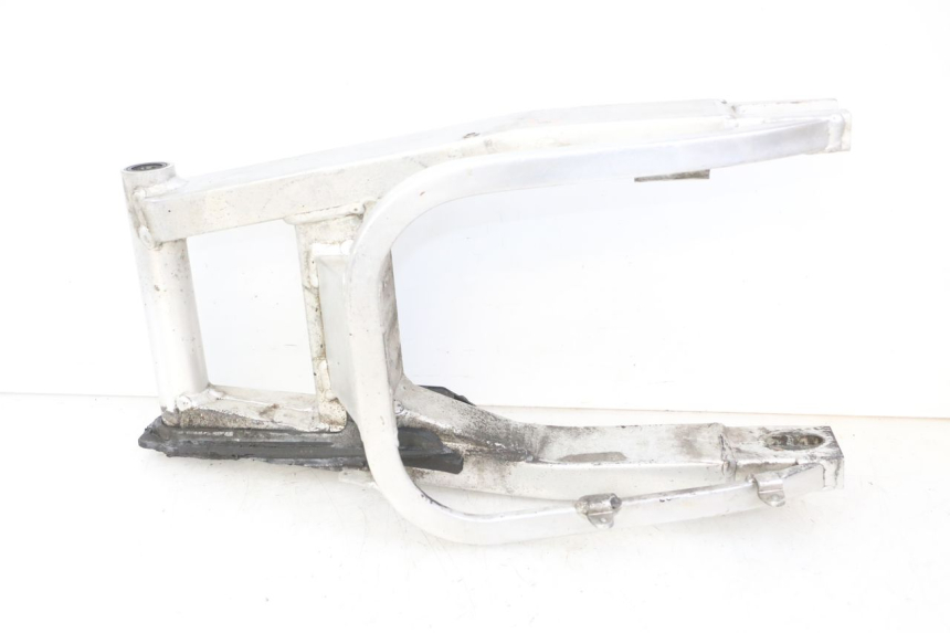 photo de SCHWINGE HONDA CBR RR FIREBLADE 900 (1992 - 1994) - Details der Befestigungspunkte