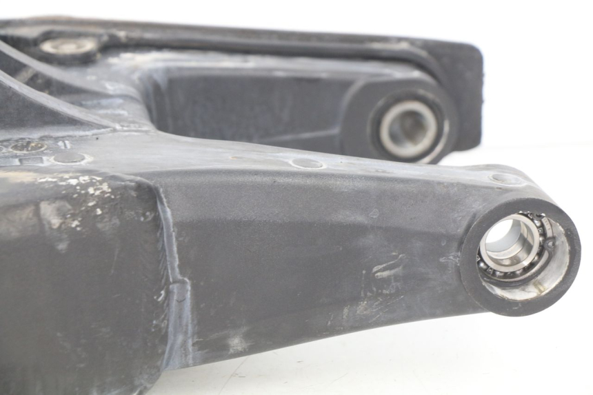 photo de SCHWINGE HONDA CBRF CBR-F PC41 600 (2011 - 2013) - Weitere Ansicht des Artikels