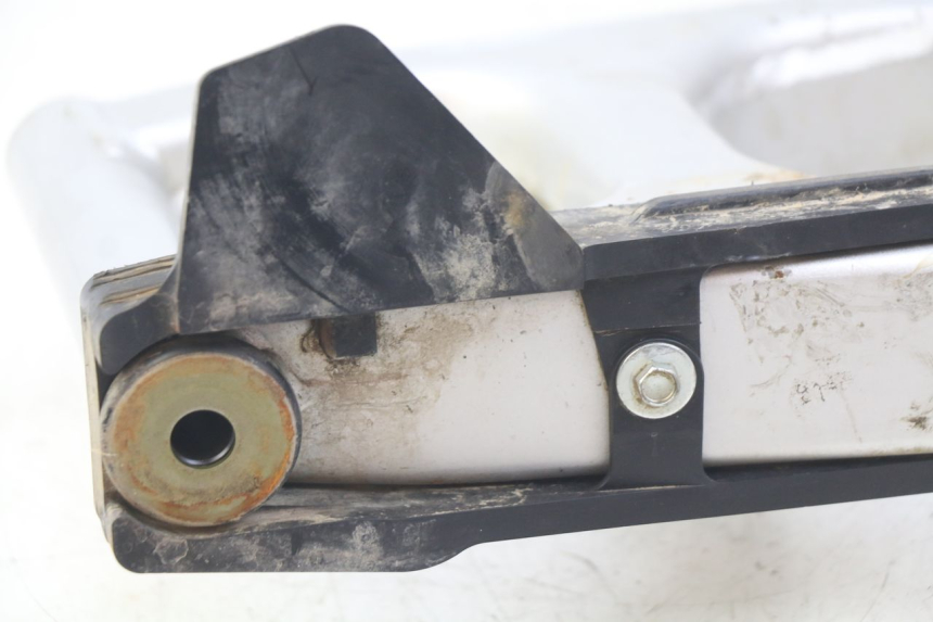 photo de SCHWINGE HONDA CRF CR-F 125 (2022 - 2023) - Zoom auf Komponenten