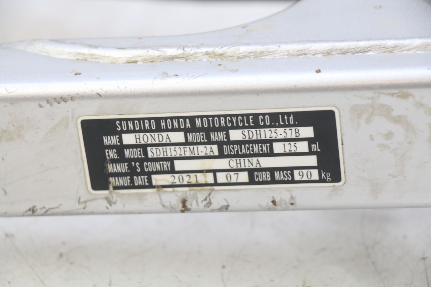 photo de SCHWINGE HONDA CRF CR-F 125 (2022 - 2023) - Details der Befestigungspunkte