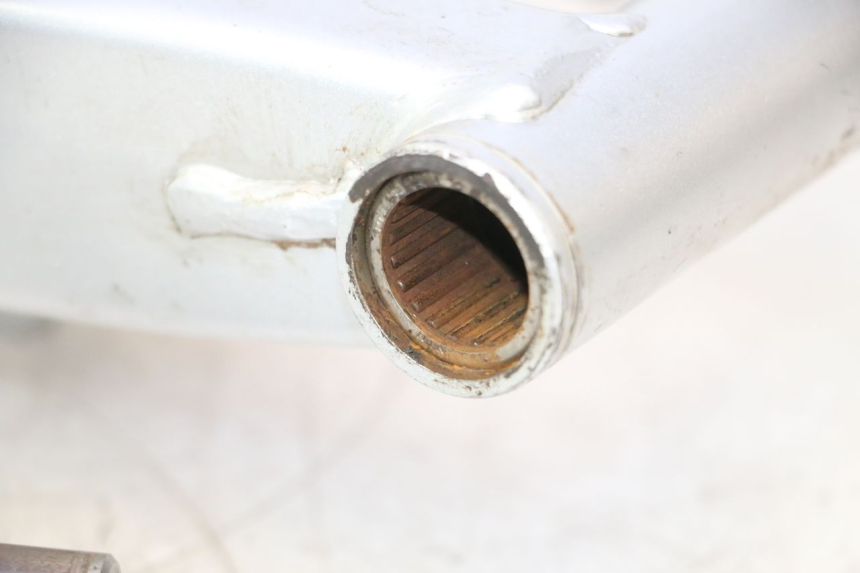 photo de SCHWINGE HONDA CRF CR-F 125 (2020 - 2021) - Details der Befestigungspunkte