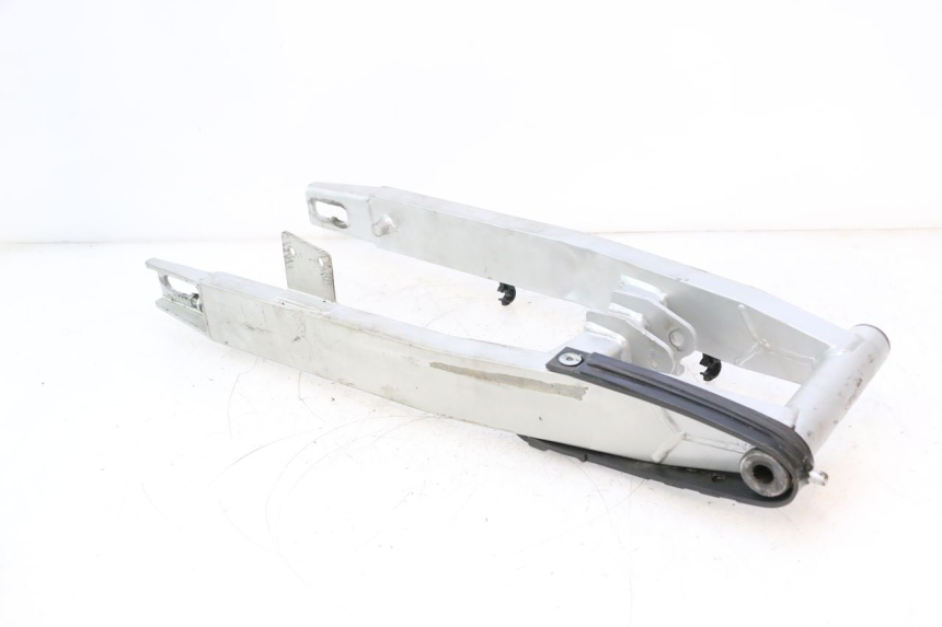 photo de SCHWINGE HM HONDA CRM DERAPAGE RR 50 (2006 - 2017) - Charakteristische Merkmale