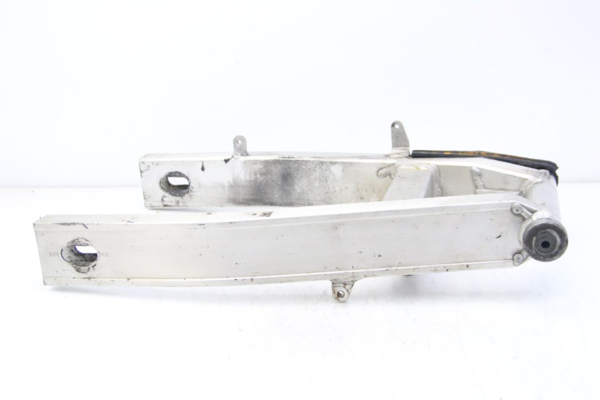 photo de SCHWINGE YAMAHA FZS FAZER 600 (2001 - 2003) - Zoom auf Gebrauchszustand