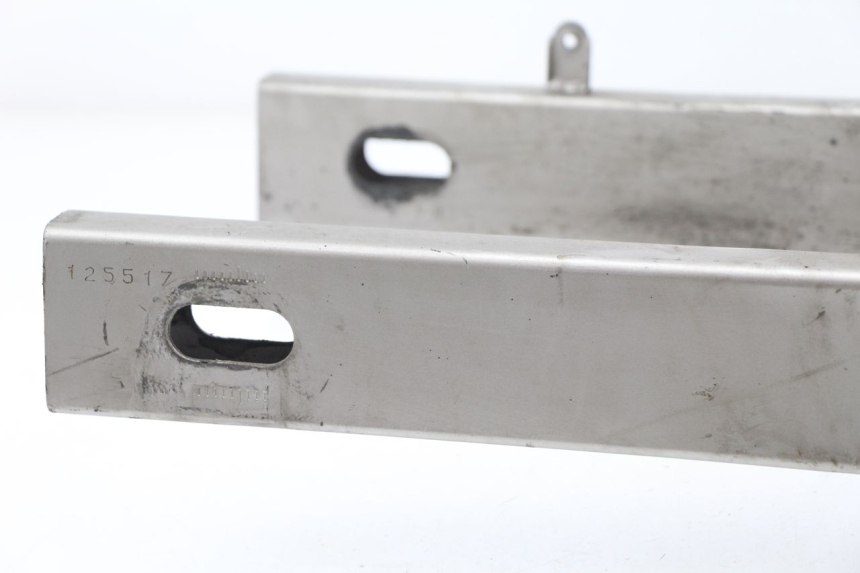 photo de SCHWINGE SUZUKI GSF N BANDIT 600 (2000 - 2004) - Zoom auf Gebrauchszustand