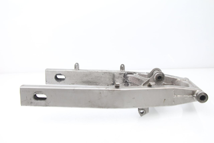 photo de SCHWINGE SUZUKI GSF N BANDIT 600 (2000 - 2004) - Technische Nahaufnahme