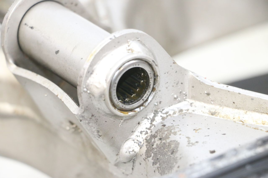 photo de SCHWINGE SUZUKI GSF N BANDIT 600 (1996 - 1999) - Technische Nahaufnahme