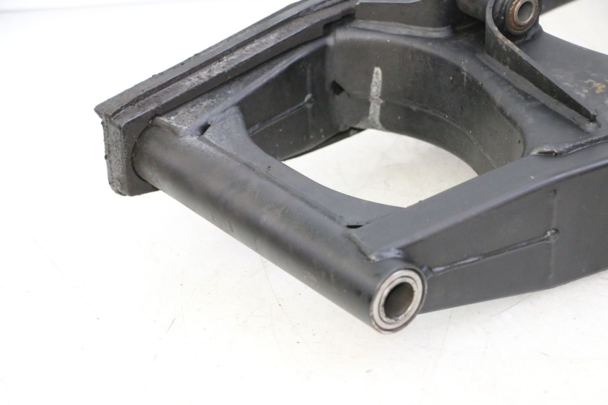 photo de SCHWINGE SUZUKI GSR 750 (2011 - 2017) - Detaillierte Sichtprüfung