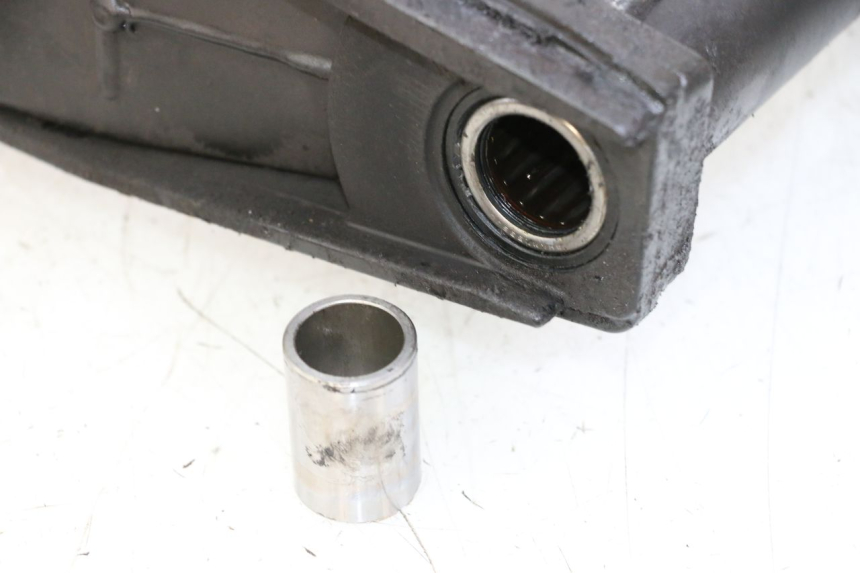 photo de SCHWINGE SUZUKI GSR 750 (2011 - 2017) - Zoom auf Gebrauchszustand