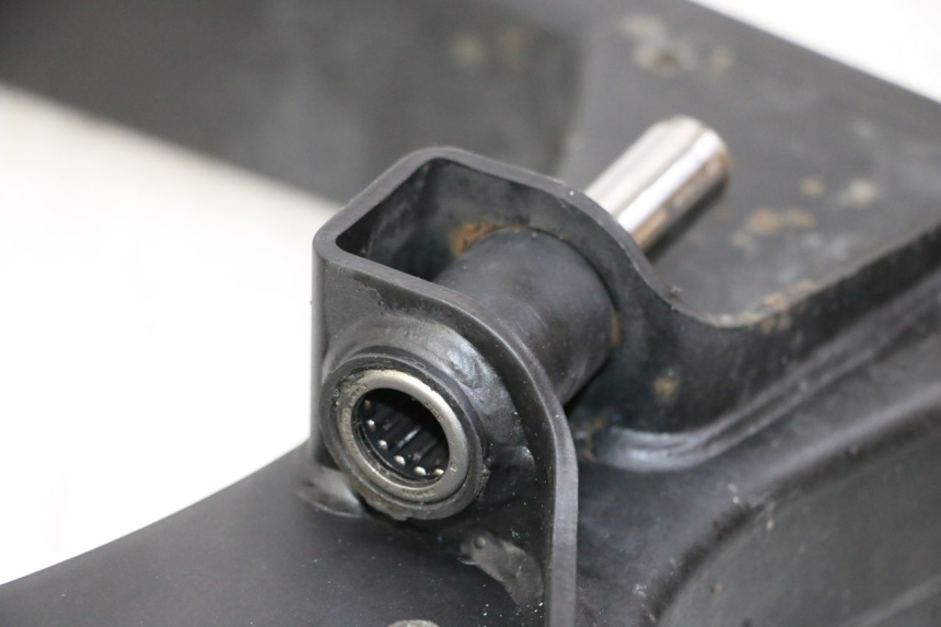 photo de SCHWINGE SUZUKI GSR 750 (2011 - 2017) - Details der Befestigungspunkte