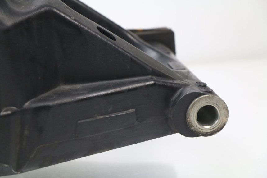 photo de SCHWINGE SUZUKI GSX-R GSXR 600 (2008 - 2010) - Oberflächenzustand und Material