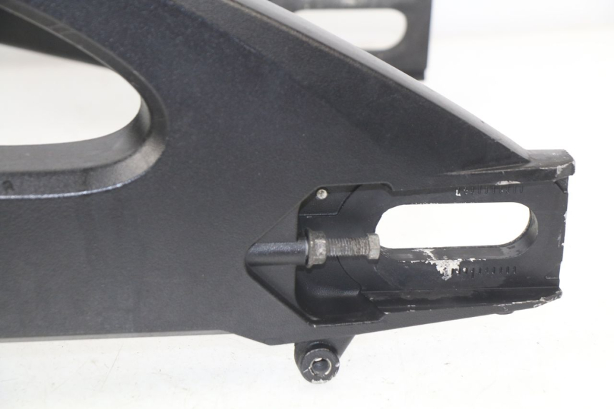 photo de SCHWINGE SUZUKI GSX-R GSXR 750 (2011 - 2016) - Geprüftes Gebrauchtteil