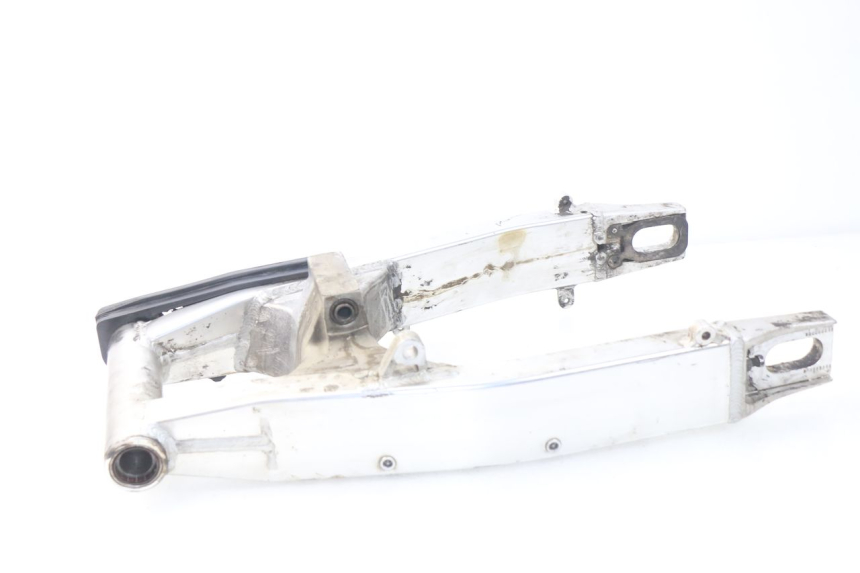 photo de SCHWINGE SUZUKI GSX-R GSXR 600 (2001 - 2003) - Details der Befestigungspunkte