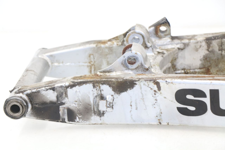 photo de SCHWINGE SUZUKI GSXF GSX F 600 (1988 - 1997) - Technische Nahaufnahme