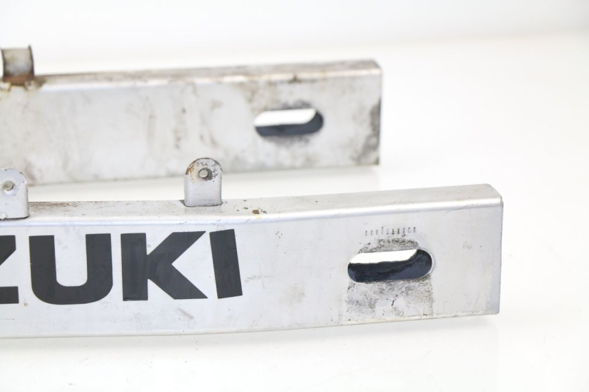 photo de SCHWINGE SUZUKI GSXF GSX F 600 (1988 - 1997) - Gesamtansicht des Produkts