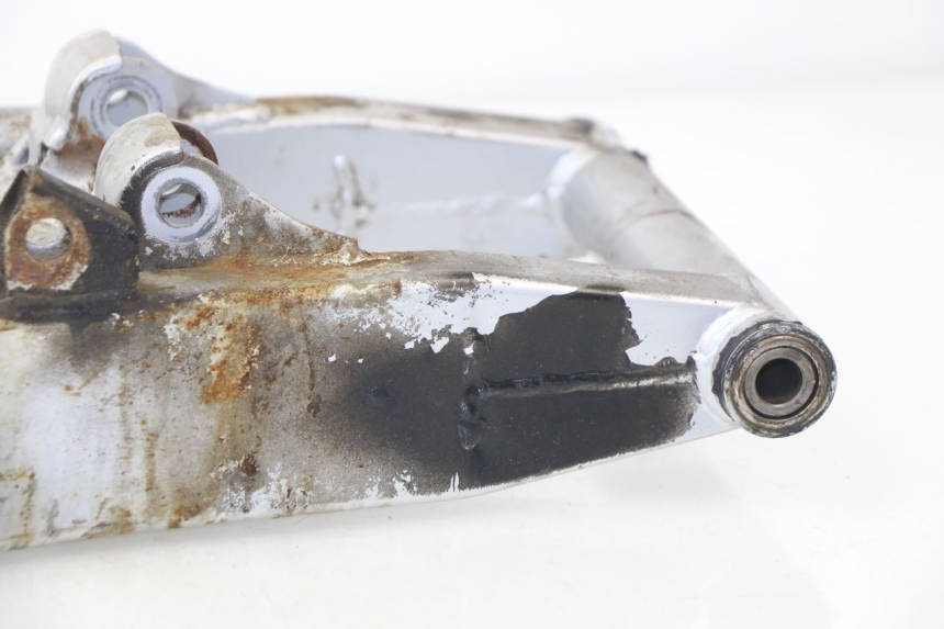 photo de SCHWINGE SUZUKI GSXF GSX F 600 (1988 - 1997) - Kennzeichnungen und Originalreferenzen