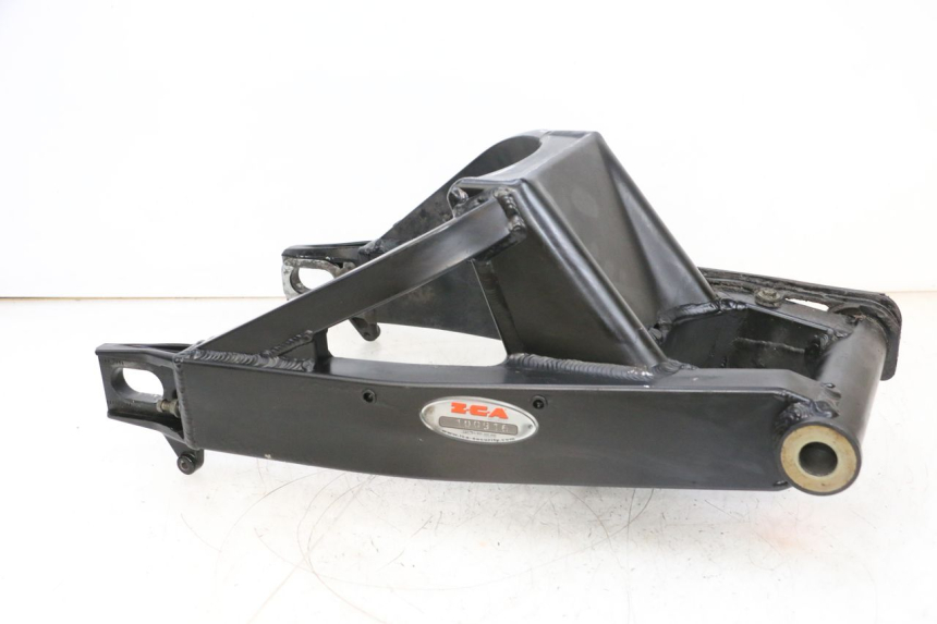 photo de SCHWINGE SUZUKI GSXR GSX-R 1000 (2003 - 2004) - Fokus auf die Struktur