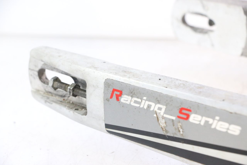 photo de SCHWINGE RIEJU MRT PRO SUPERMOTARD 50 (2007 - 2018) - Detailansicht des Bauteils