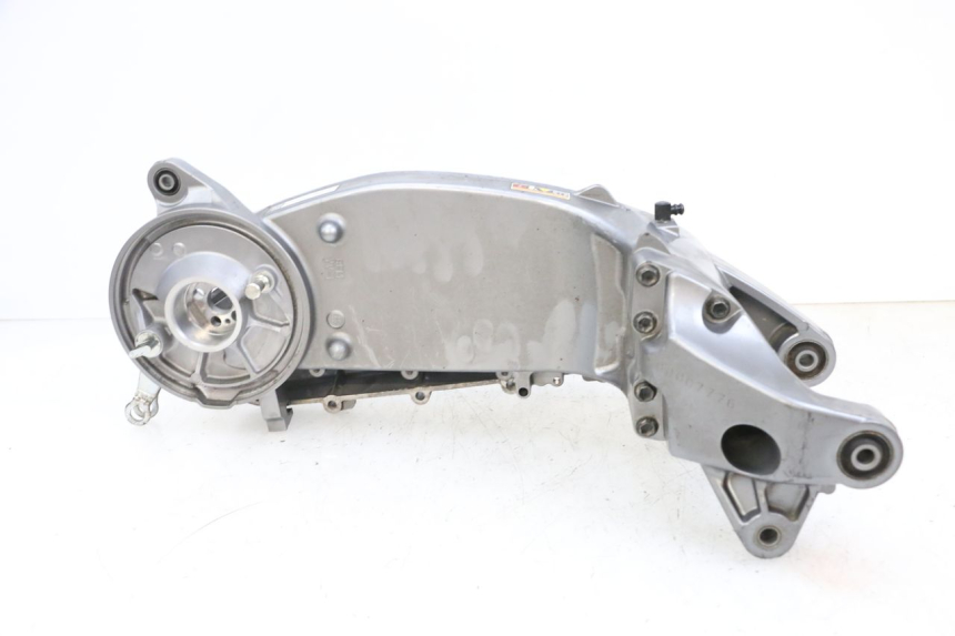 photo de SCHWINGE YAMAHA NEO'S CORE 1 (2022 - 2026) - Details der Befestigungspunkte