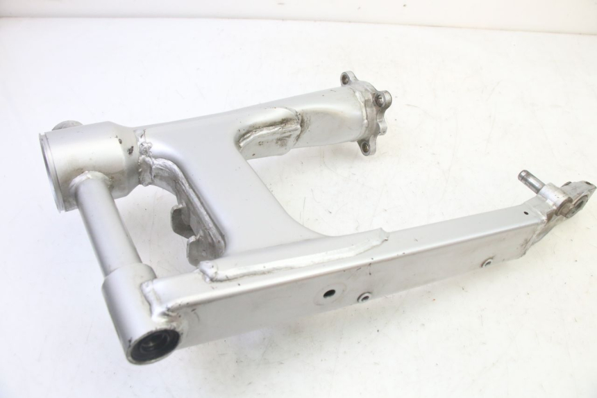 photo de SCHWINGE HONDA NTV DEAUVILLE 650 (2001 - 2006) - Oberflächenzustand und Material