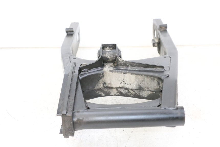 photo de SCHWINGE SUZUKI GSR 750 (2011 - 2017) - Geprüftes Gebrauchtteil