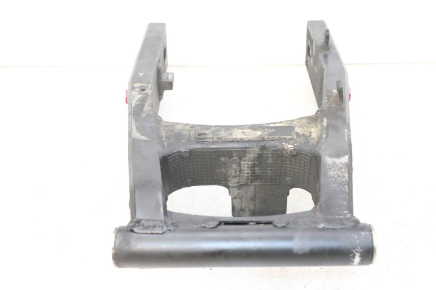 photo de SCHWINGE SUZUKI SV S 650 (2003 - 2009) - Charakteristische Merkmale