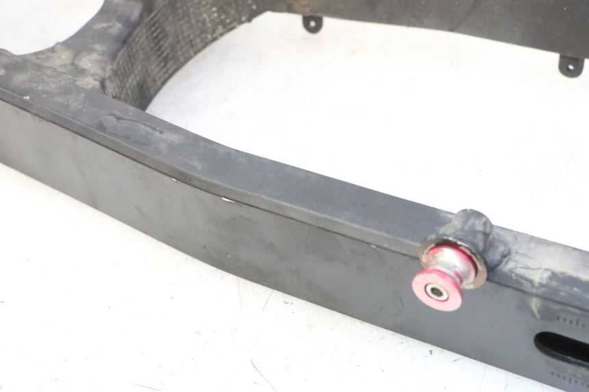 photo de SCHWINGE SUZUKI SV S 650 (2003 - 2009) - Technische Nahaufnahme