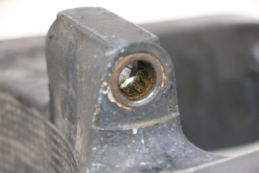 photo de SCHWINGE SUZUKI SV S 650 (2003 - 2009) - Details der Befestigungspunkte