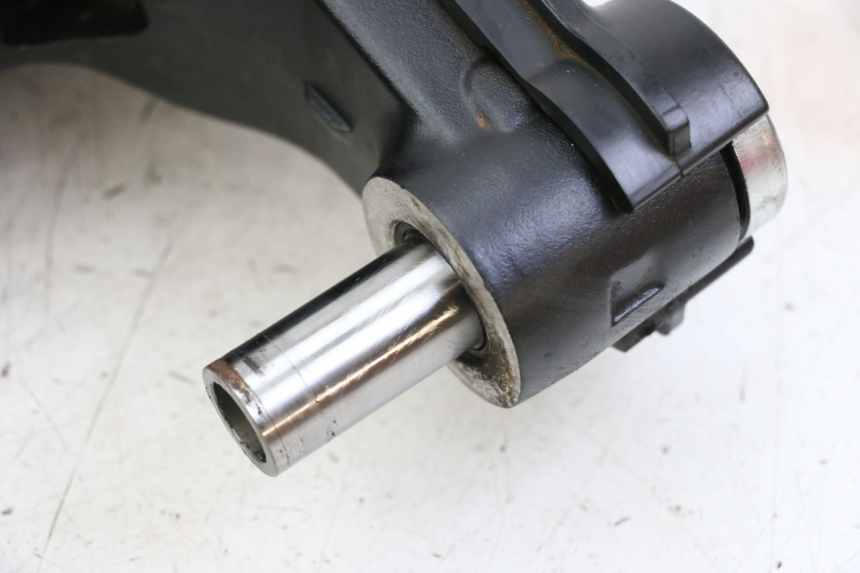 photo de SCHWINGE YAMAHA TRACER 7 700 (2020 - 2024) - Detailansicht des Bauteils