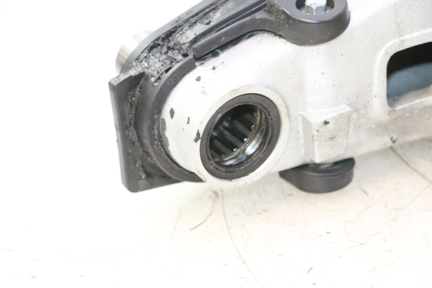 photo de SCHWINGE HONDA VFR FI RC46 800 (1998 - 2001) - Technische Nahaufnahme