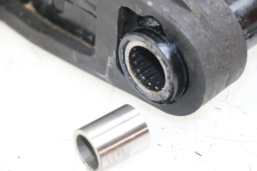 photo de SCHWINGE SUZUKI VL INTRUDER 125 (2004 - 2007) - Zoom auf Gebrauchszustand