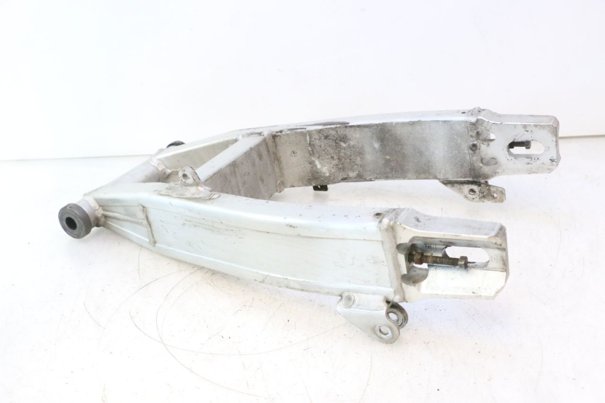photo de SCHWINGE YAMAHA XJR 1300 (1998 - 2002) - Details der Befestigungspunkte