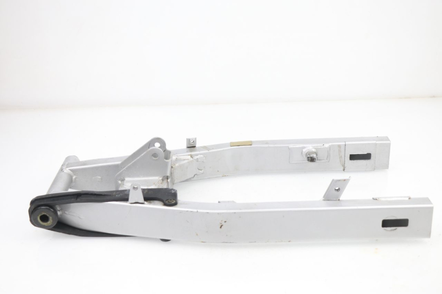 photo de SCHWINGE HONDA XLV VARADERO 125 (2000 - 2006) - Details der Befestigungspunkte