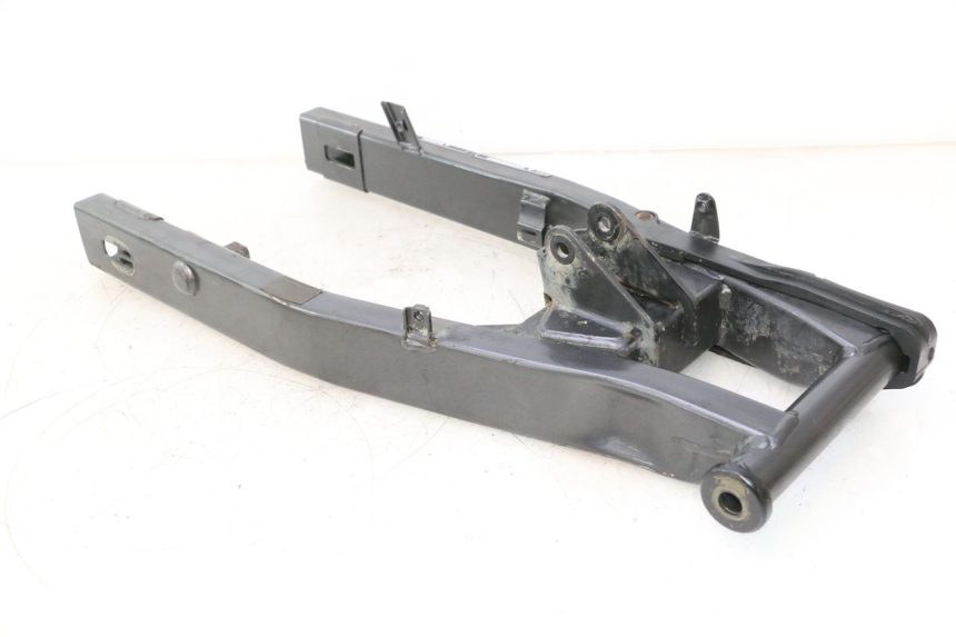 photo de SCHWINGE HONDA XLV VARADERO 125 (2007 - 2012) - Technische Nahaufnahme