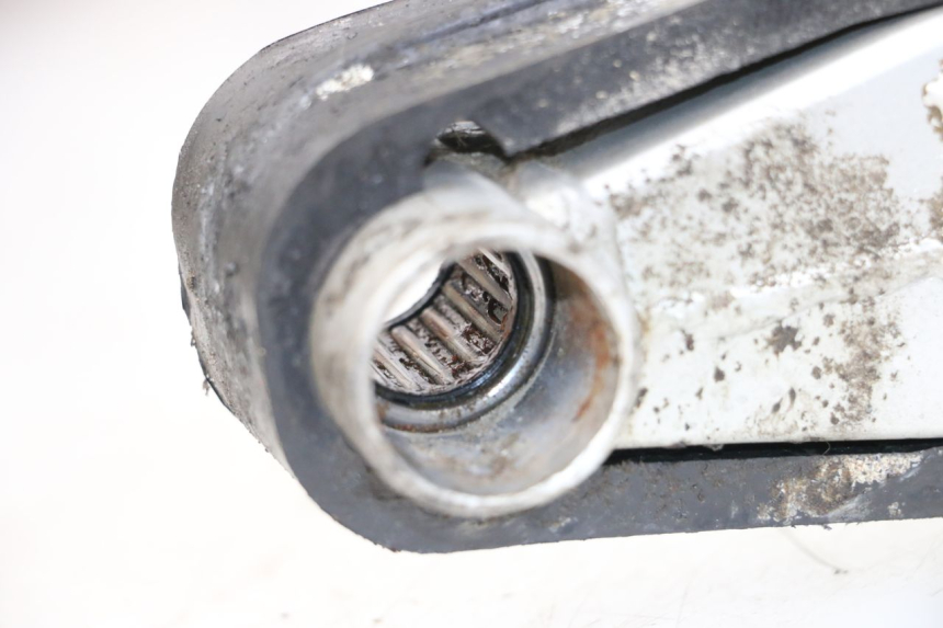 photo de Schwinge HYOSUNG XRX 125 (2000 - 2008) - Details der Befestigungspunkte