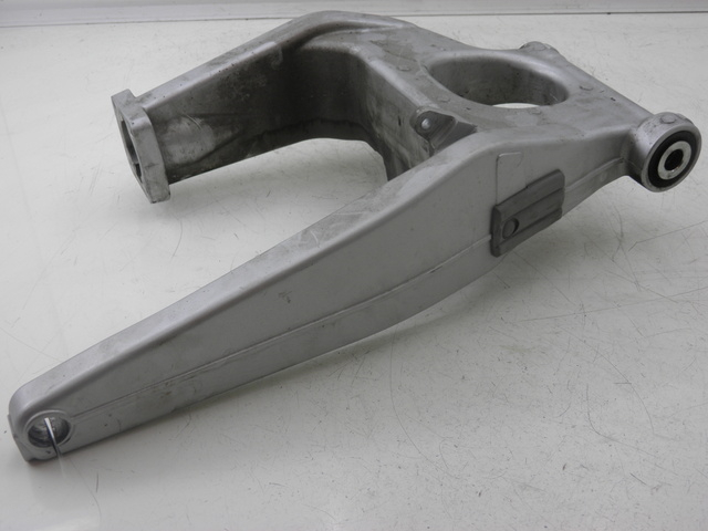 photo de SCHWINGE YAMAHA FJR 1300 (2004 - 2005) - Zoom auf Gebrauchszustand