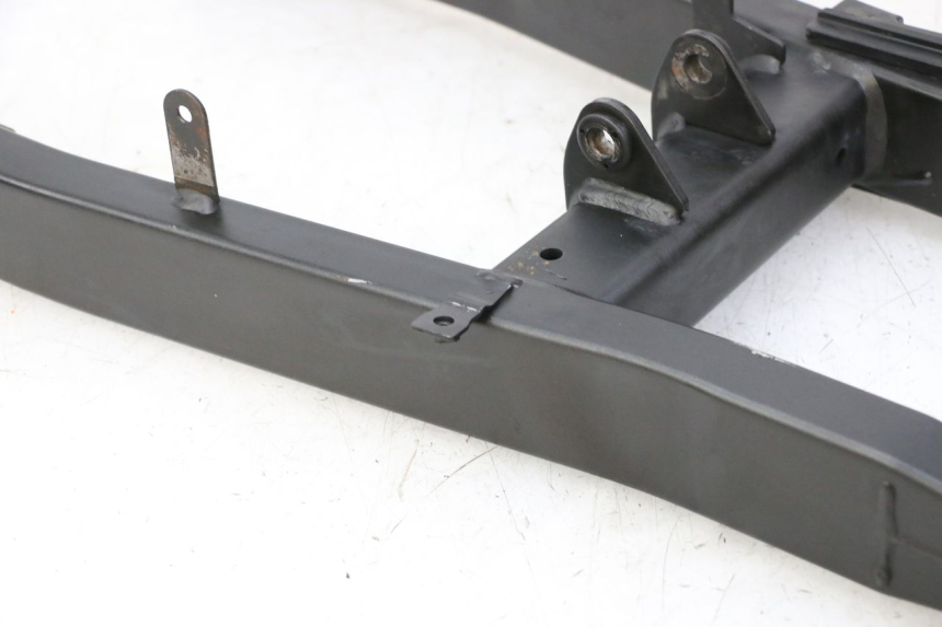 photo de SCHWINGE YAMAHA XJ6 600 (2008 - 2016) - Oberflächenzustand und Material