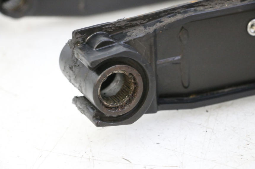 photo de SCHWINGE YAMAHA XJ6 600 (2008 - 2016) - Kennzeichnungen und Originalreferenzen