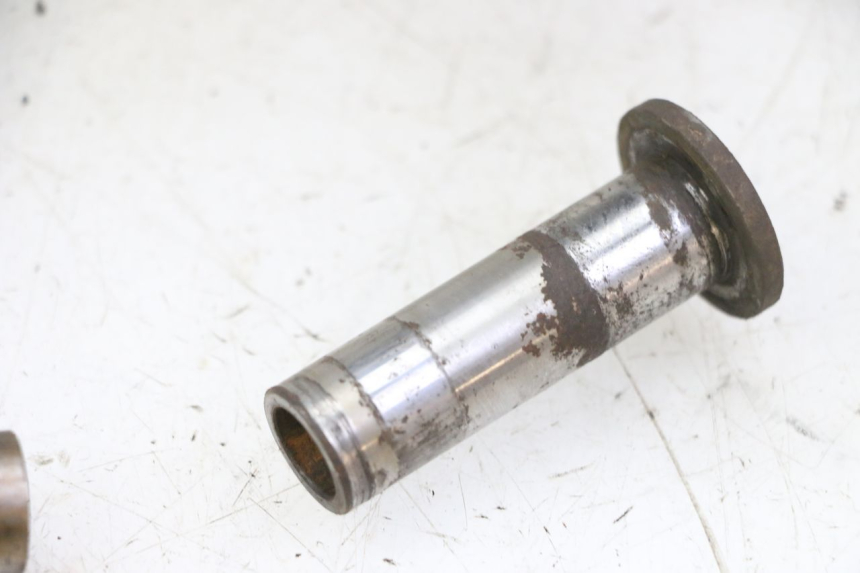 photo de Schwinge YAMAHA YZ 85 (2002 - 2018) - Details der Befestigungspunkte