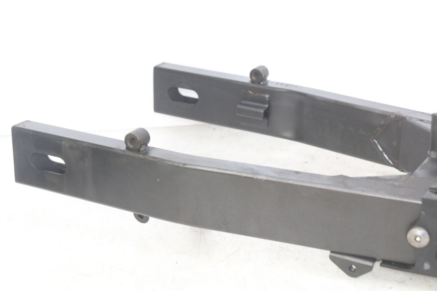 photo de SCHWINGE KAWASAKI Z 750 (2007 - 2013) - Oberflächenzustand und Material