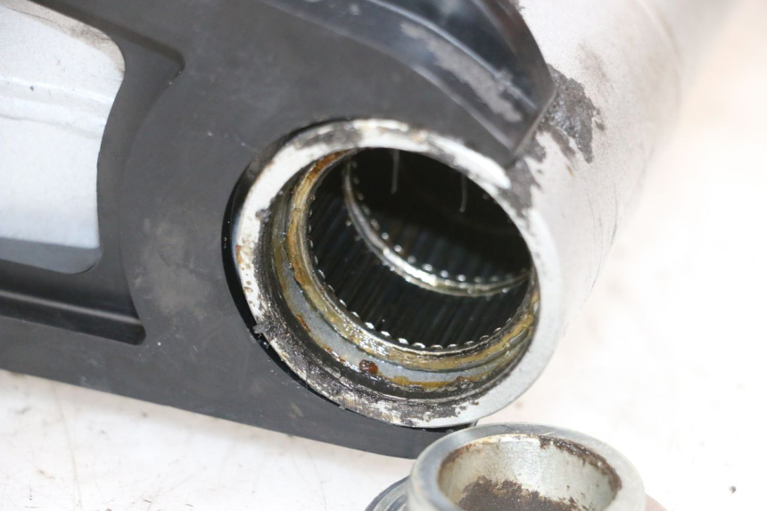 photo de SCHWINGE KAWASAKI ZR 7 750 (1999 - 2004) - Detailansicht des Bauteils